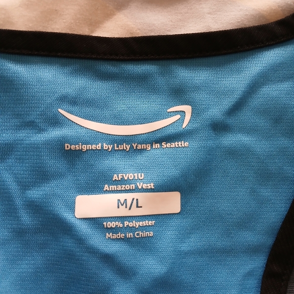 AMAZON - Picture 3 of 4